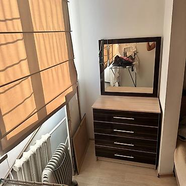 standing mirror: Спальный гарнитур, Б/у, Двуспальная кровать, Шкаф, Комод, Самовывоз, цвет - Коричневый — 2