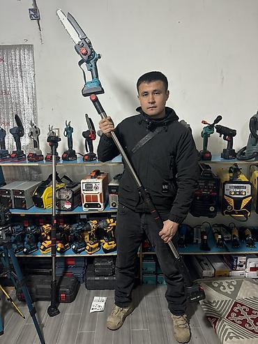 чынжырлар: Аккумуляторная высоторезная мини-цепная пила на штанге Комплект 2 — 1