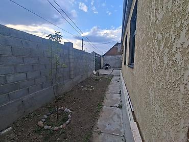 Үйлөрдү сатуу: 5 бөлмө, 110 м², 4 соток, Токмок, Менчик ээси — 5