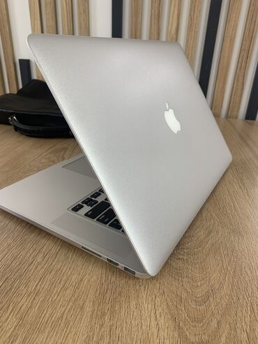 Ноутбуки: Ноутбук, Apple, 16 ГБ ОЗУ, Intel Core i7, 15.6 ", Б/у, Для несложных задач, память SSD