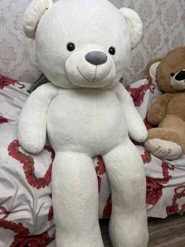 мягкая игрушка с пледом внутри: Большой плюшевый мишка, белый. - Размер: примерно 150–170 см (сидя