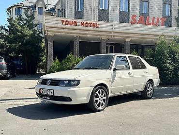 авто жетта: Volkswagen Jetta: 2012 г., 1.6 л, Механика, Седан — 4