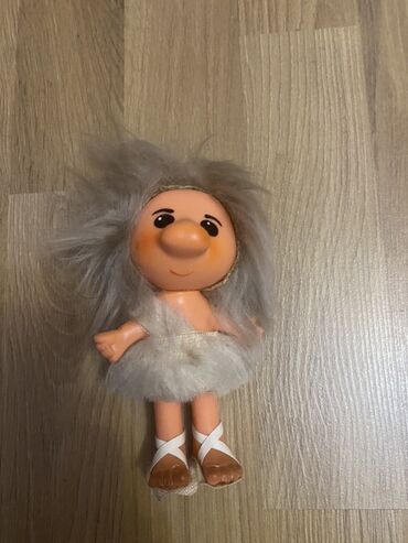 Əntiq kuklalar: Retro Qədimi 6 ədəd kukla qiymət 6 ədədinə aiddi tək tək qiymətlər — 4