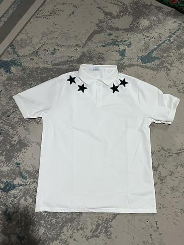 треко: Мужская футболка, L, Givenchy, Новый, цвет - Белый, Платная доставка — 1