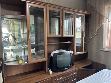 купить под телевизор тумбу: Зал үчүн гарнитур, ДСП, түсү - Күрөң