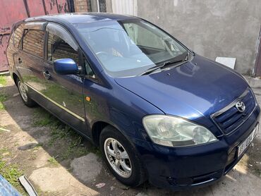 футболка с: Toyota Ipsum: 2001 г., 2.4 л, Автомат, Газ, Минивэн