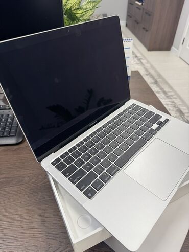 air 4: Ультрабук, Apple, 13.3 ", Для работы, учебы