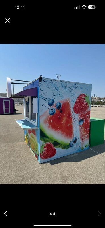 открытая вешалка для одежды: Meyvə temalı mobil satış köşkü - Kompakt kiosk tipli modul qurğu;