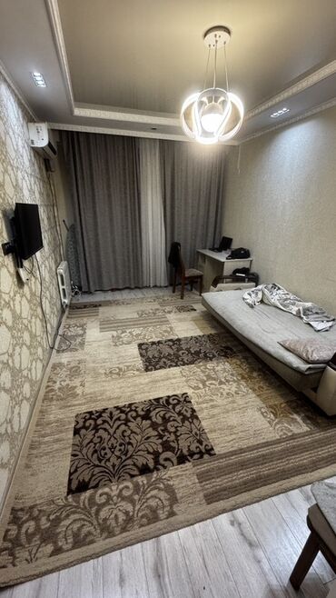 срочно продаётся 1 комнатная квартира в районе парк фучика: 1 комната, С мебелью полностью