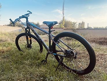 255 60 20: Горный велосипед Laux (бренд на раме и руле) скорость передач не — 7