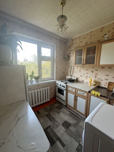 квартира берилет 5мкр: 1 комната, 32 м², 104 серия, 4 этаж, Косметический ремонт