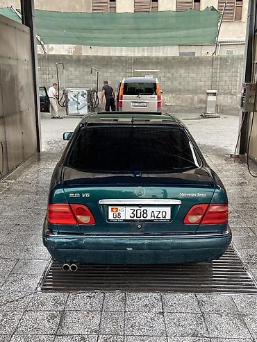 Mercedes-Benz E-Class: 1996 г., 2.8 л, Автомат, Бензин, Седан