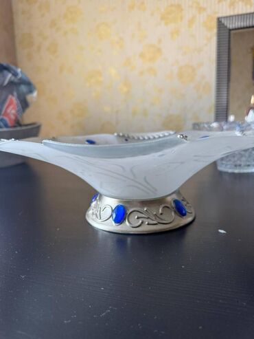 Divanlar: Di̇van-kravat — 8