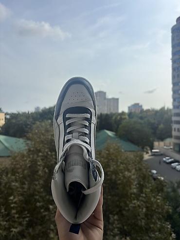idman qacis: PUMA hündür boğazlı idman ayaqqabısı çox az istifadə olunub(kiçik — 5