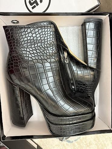 обувь zara: ПРОДАЮ ОБУВЬ 👠🖤 Есть новые пары и в отличном состоянии. Для — 5