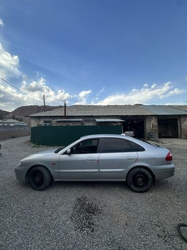 машины на обмен: Mazda 626: 2000 г., 2 л, Механика, Бензин, Хетчбек
