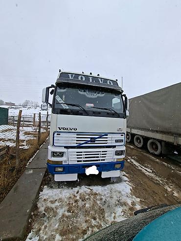 Тягачи: Тягач, Volvo, 2001 г., Тентованный — 1