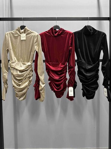 Haljine: Haljine
Cena 2600
Uni vel 
V/020 — 10