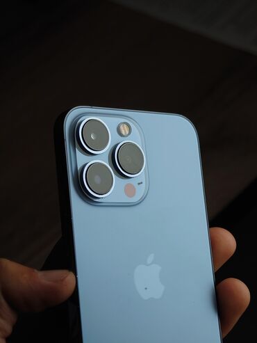 китайский телефон айфон: IPhone 13 Pro, Б/у, 256 ГБ, Pacific Blue, Чехол, 77 %