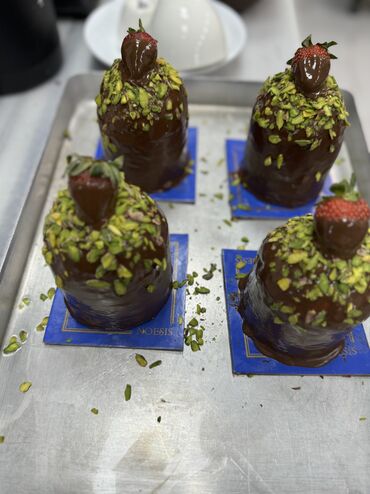 Digər ixtisaslar: İş axdarıram — 8