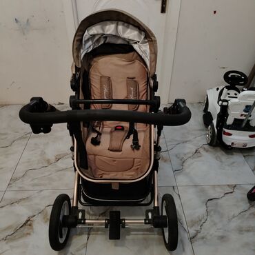 Gəzinti arabaları: Klassik gəzinti arabası, İşlənmiş, Cins: Qız, Yaş: 30 ay, Ünvandan götürmə — 14