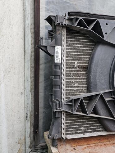 Радиаторы: Радиатор охлаждения двигателя Renault Laguna 2 / Espace 4, 2004г.в — 11