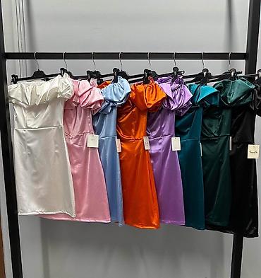 Haljine: Koktel mini haljina sa raskošnim naborima na ramenima (off-shoulder — 4