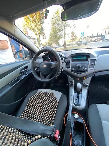 Продажа авто: Chevrolet Cruze: 2012 г., 1.6 л, Автомат, Бензин, Седан — 2