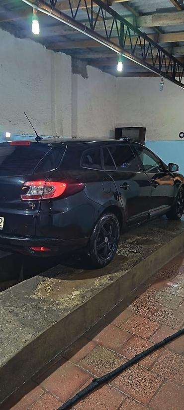 Renault: Megan 3 2012 ci il 1.5 turbo dizel Heçbir problemi yoxdur Motor 3 aydı — 12