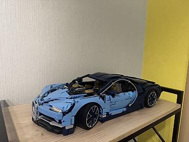 Игрушки: Конструктор автомобильной модели из серии Technic — гиперкар Bugatti — 1