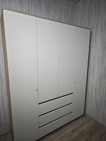 70: Сдаётся 3-комнатная квартира в районе Дордой Плаза. Площадь: 70 м² — 2