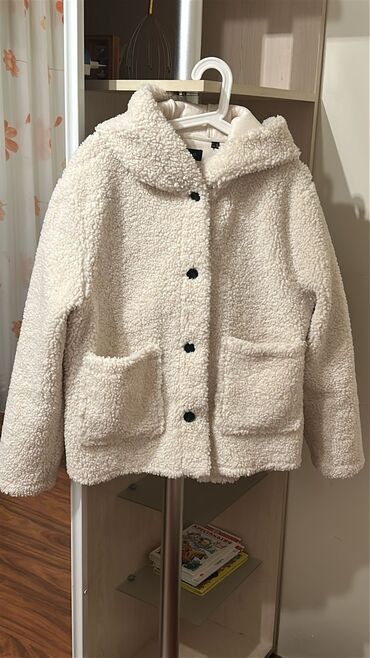 Digər qadın geyimləri: Hamisi Ideal veziyyetdedi. 42-44 olchu. Twist birinci l- 30 azn — 2