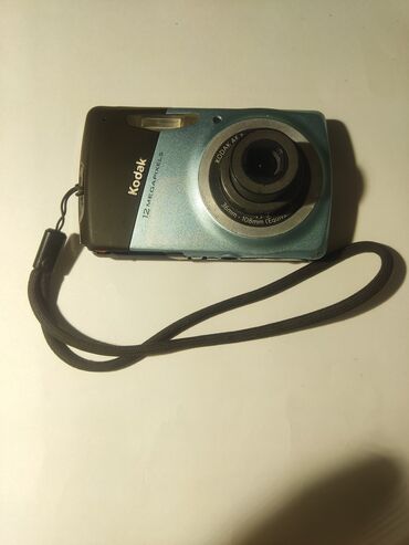 Фотоаппараты: Фотоаппарат Kodak EasyShare m530 чутка ушатаный по корпусу, сам в