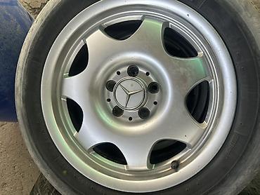 r20 mercedes: Диск Mercedes-Benz с шиной - Оригинальный литой диск Mercedes-Benz — 2