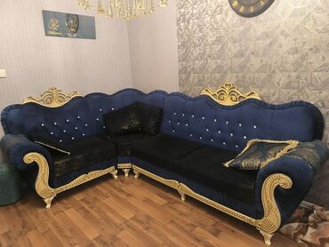 Кресла: ENDİRİM OLUNDU Divan satılır olcu 2*3 pufik de verilir Qiymət 450