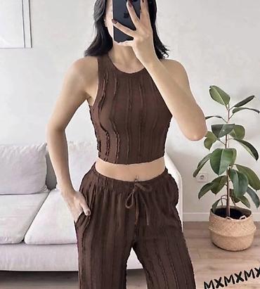 marka only: Komplet – rebrasti top bez rukava i široke pantalone. - Model: majica — 5