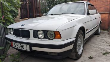 аренда автомобиля бмв: BMW 5 series: 1990 г., 2 л, Механика, Бензин, Седан