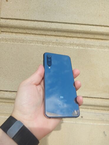 kredit telefon veren magazalar: Xiaomi Mi 9 SE, 64 GB, rəng - Qara, 
 Zəmanət, İki sim kartlı, Sənədlərlə