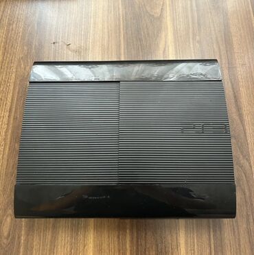 плейстейшн 4 купить: Sony PlayStation 3 Super Slim oyun konsolu 2 pultu var prablemsiz di