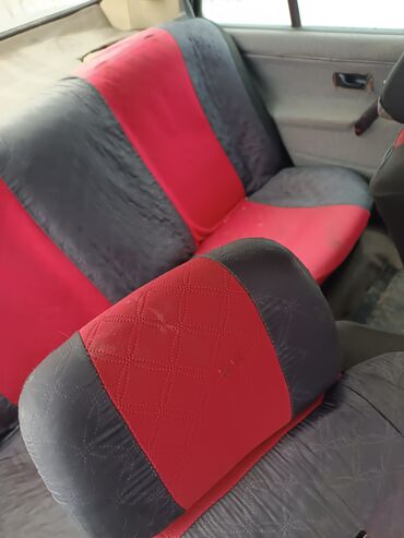 Volkswagen: Volkswagen Jetta: 1991 г., 1.8 л, Механика, Бензин, Седан — 6