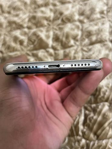 iphone x bu: IPhone X, 256 GB, Qara, Face ID — 9