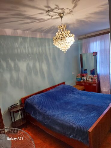 Köhnə tikili: Bakı, 8-ci kilometr, 3 otaqlı, Köhnə tikili, m. Neftçilər, 85 kv. m — 20