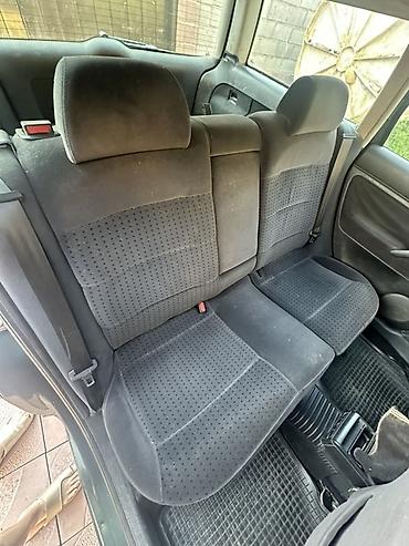 богаж: Volkswagen Passat Variant: 1998 г., 1.8 л, Механика, Бензин, Универсал — 9