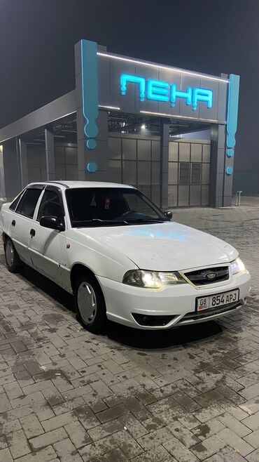 Daewoo: Daewoo Nexia: 2008 г., 1.5 л, Механика, Бензин, Седан