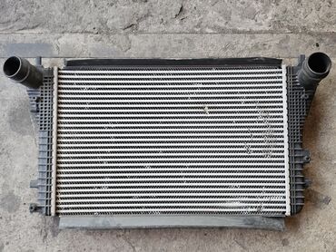 Радиаторы: Интеркулер VW Passat B6 05-09, VW Passat B7 10-, VW Passat B7 10-14 — 2