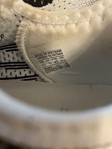 ccc obuca: Patike Yeezy Boost 350 V2 “Zebra” – crno‑bele pruge sa crvenim — 5