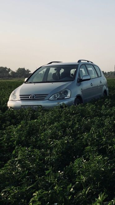 авто духи: Toyota Avensis Verso: 2004 г., 2 л, Механика, Дизель, Минивэн