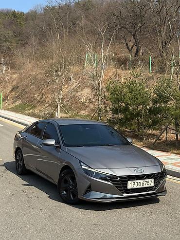 Hyundai: Hyundai Avante: 2022 г., 1.6 л, Гибрид — 2