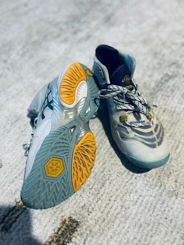 свадебное платье для беременных напрокат: Кроссовки ASICS MetaRise (баскетбольные/волейбольные) . Б/ У размер