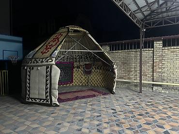 Юрта традиционная войлочная - Конструкция: разборный деревянный